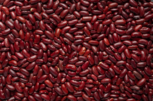 Our red kidney beans stand out for their deep color, low breakage, and superior hydration rate. Carefully processed for purity and consistency, they ensure faster cooking, rich texture, and exceptional performance in premium culinary applications.